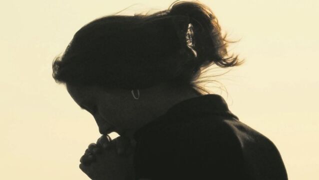 More women accessing abortion pills online as fewer head to UK, figures suggest