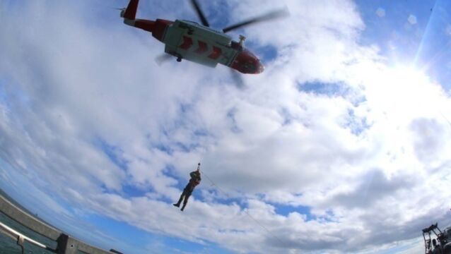 Man rescued by helicopter after fall on Cliffs of Moher