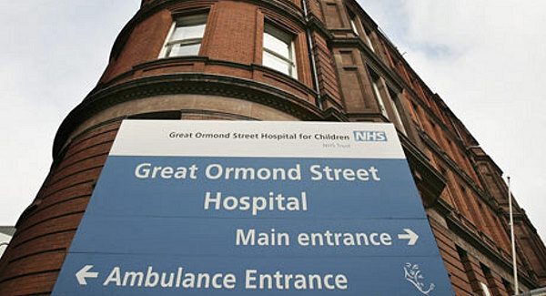 Great Ormond Street Hospital staff face death threats over Charlie Gard case