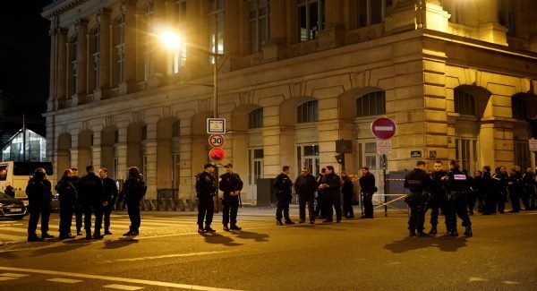New Paris security scare as police evacuate passengers from Railway station