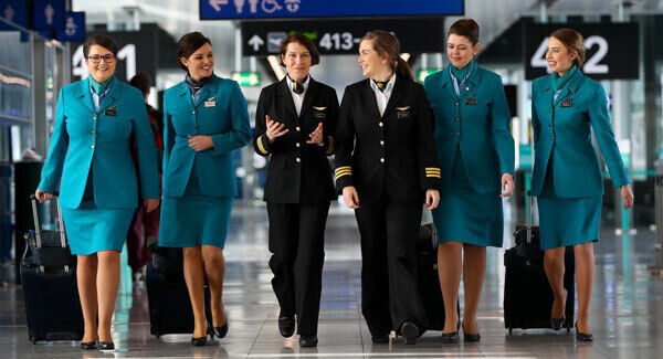 Cabin Crew Aisling Farrelly, Cabin Service Manager Fiona Power, Captain Louise Gilroy, First Officer Amy Cunningham, Cabin Crew Laura Labuschagne and Cabin Crew Lisa Carty. Pic: MaxwellPhotography.ie