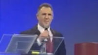 WATCH: Billy Walsh makes emotional speech as he is named AIBA Coach of the Year