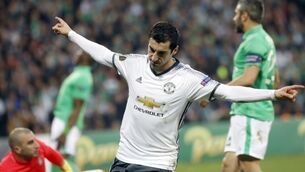Mkhitaryan limps off as 1-0 win puts Man United into Europa League last 16