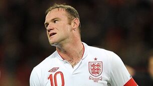 Paul Scholes backs Wayne Rooney to fight for England place