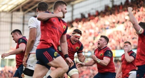 CJ Stander of Munster celebrates after scoring his side's second try during the European Rugby Champions Cup Quarter-Final match between Munster and Toulouse at Thomond Park in Limerick. Photo by Diarmuid Greene/Sportsfile