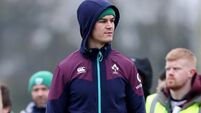 Ireland defence coach Andy Farrell backs Johnny Sexton to stand firm