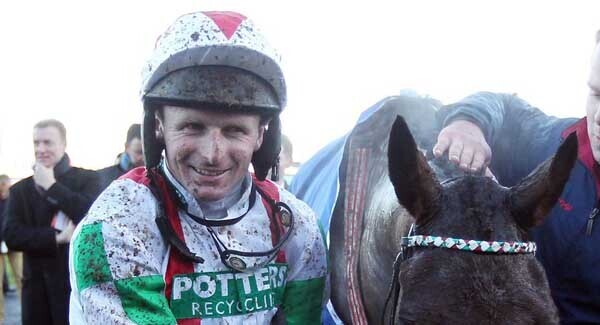 Praise for 'genius' Paul Moloney after jockey retires from the saddle