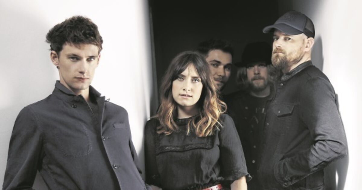 Live At The Marquee: Walking On Cars