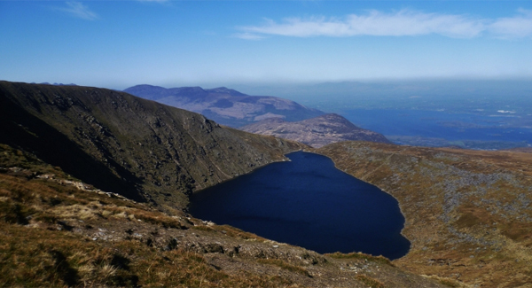 Latest: Man dies after reporting difficulties on Kerry mountain