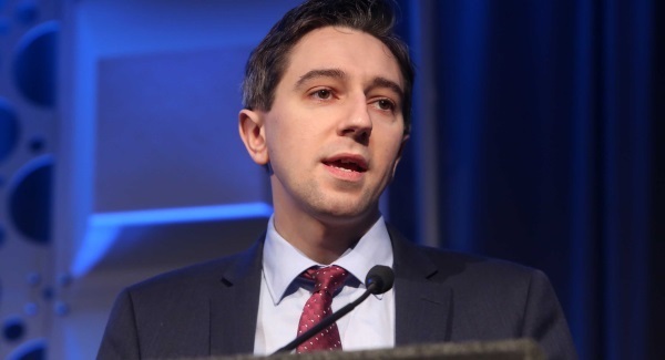 Minister Harris to force limit on sale of alcohol