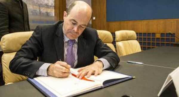 Minister Denis Naughten