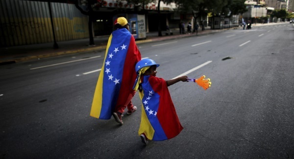 US and oligarchs to blame for Venezuelan unrest and economic decline: Ken Livinsgtone