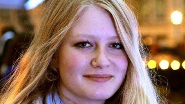 Mother of missing UK teen 'holding on to hope'