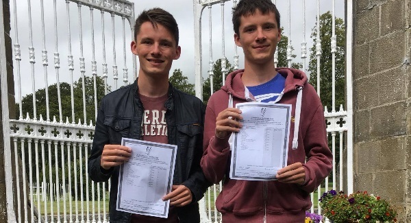 Identical twins from Carlow receive identical points in the Leaving Cert