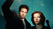 Scully and Mulder #TakeAKnee on set of The X-Files