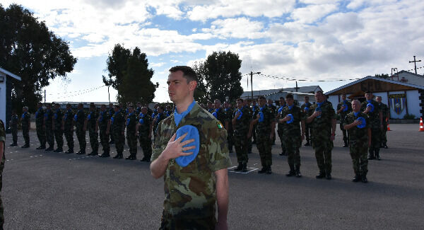 Newly-engaged Alan channeled the Bard for his message Newly-engaged Alan channeled the Bard for his message