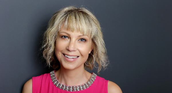 Terminally ill Emma Hannigan reaches number one in book charts after Irish authors rally together