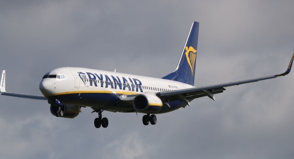 Ryanair settles with Google and website it said had conned passengers