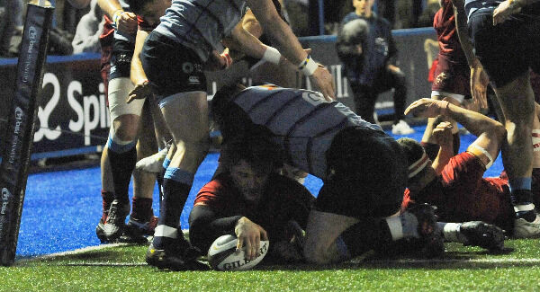 Chris Cloete scores his side's first try. Pic: INPHO/Kevin Barnes