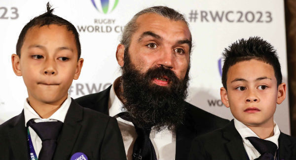 Sebastian Cabal with Dhyreille and Brayley, the children of the late Jonah Lomu. Pic: INPHO/Billy Stickland