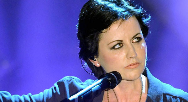 'Her voice will never die': Fans pay tribute to Dolores O'Riordan