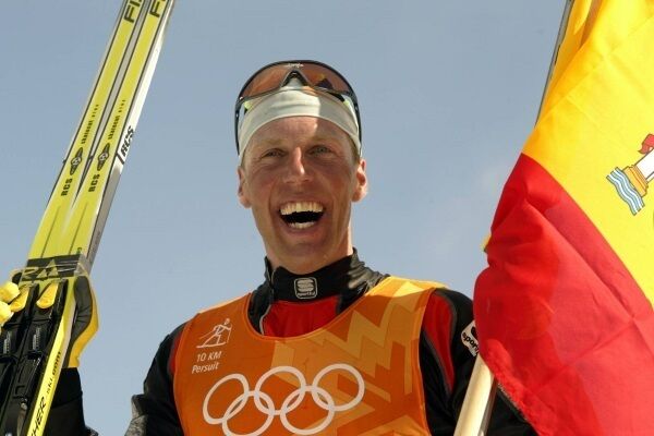 Mühlegg had a cell-boosting medicine in his system. The German-born cross-country skier and one time customs officer, Johann Mühlegg, had failed to win a single medal in his home country. After accusing the German skiing federation of poisoning him, he moved to Spain, and became a Spanish citizen in 1999. Mühlegg had a cell-boosting medicine in his system. The German-born cross-country skier and one time customs officer, Johann Mühlegg, had failed to win a single medal in his home country. After accusing the German skiing federation of poisoning him, he moved to Spain, and became a Spanish citizen in 1999.