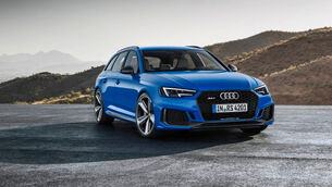 Trend-setting Audi RS4 still remains the leader of the class