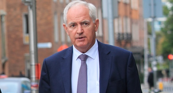 Calls for for Dr Peter Boylan to step aside from chairperson role; 1,300 doctors declare support for Yes vote