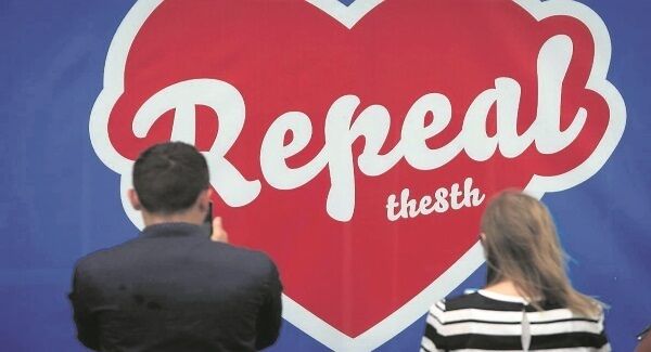 Repeal the Eighth mural in Dublin