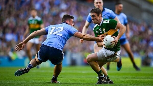 Stephen O'Brien of Kerry in action against Brian Howard of Dublin during the GAA Football All-Ireland Senior Championship Final Replay match between Dublin and Kerry at Croke Park in Dublin. Photo by David Fitzgerald/Sportsfile
