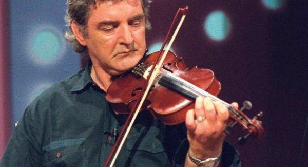 President leads tributes to ‘influential’ fiddler player Tommy Peoples