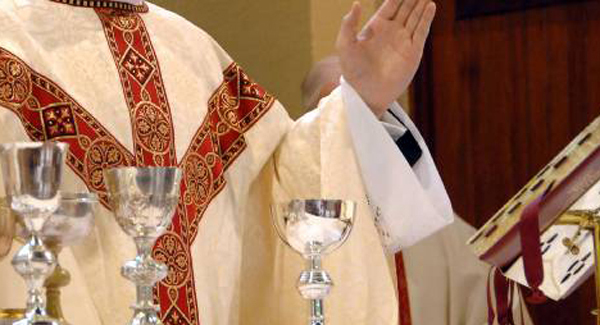 Priests molested 1,000 children in Pennsylvania - report