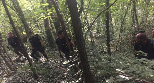 Police search for Maelys de Aruajo in 2017. Photo via @Gendarmerie on Twitter.