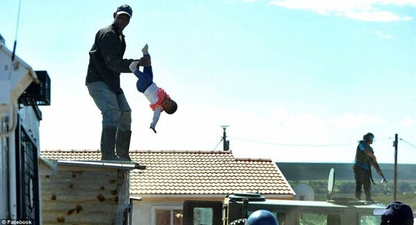 Pic via Facebook. Pic via Facebook.