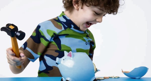 Children 'understand the value of money by age of 10 on average'