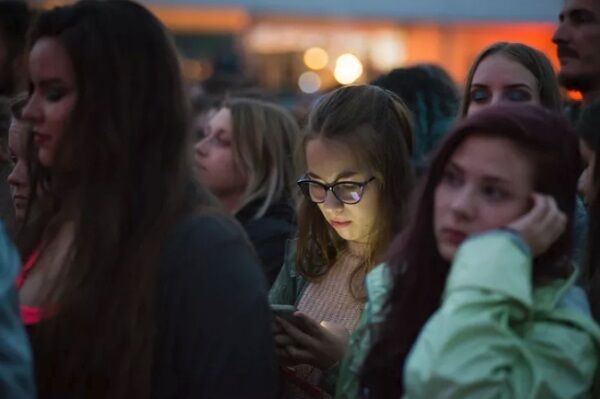 For better memory longer into your life, turn off your phone and live in the moment. Shutterstock. For better memory longer into your life, turn off your phone and live in the moment. Shutterstock.