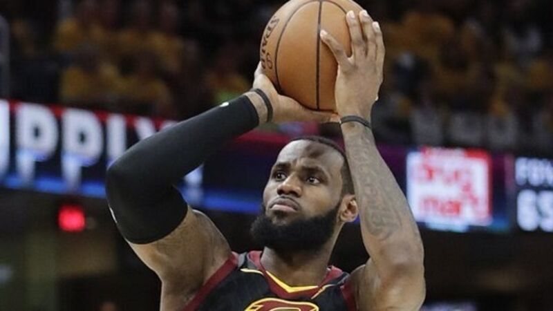 LeBron James guides Cleveland Cavaliers to Eastern Conference finals LeBron James guides Cleveland Cavaliers to Eastern Conference finals