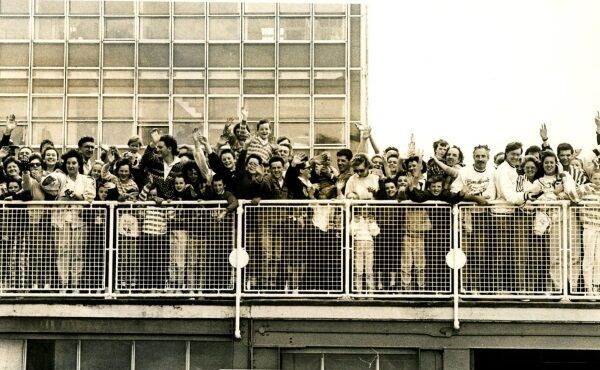 Michael Jackson arriving in Cork Airport, 1988. Photo: Irish Examiner Archives