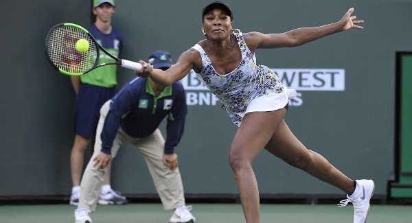 Roger Federer and Venus Williams ease into Indian Wells semi-finals