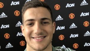 Man Utd sign new defender