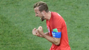 TOPSHOT-FBL-WC-2018-MATCH14-TUN-ENG