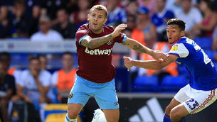 Who can break glass ceiling into top six?