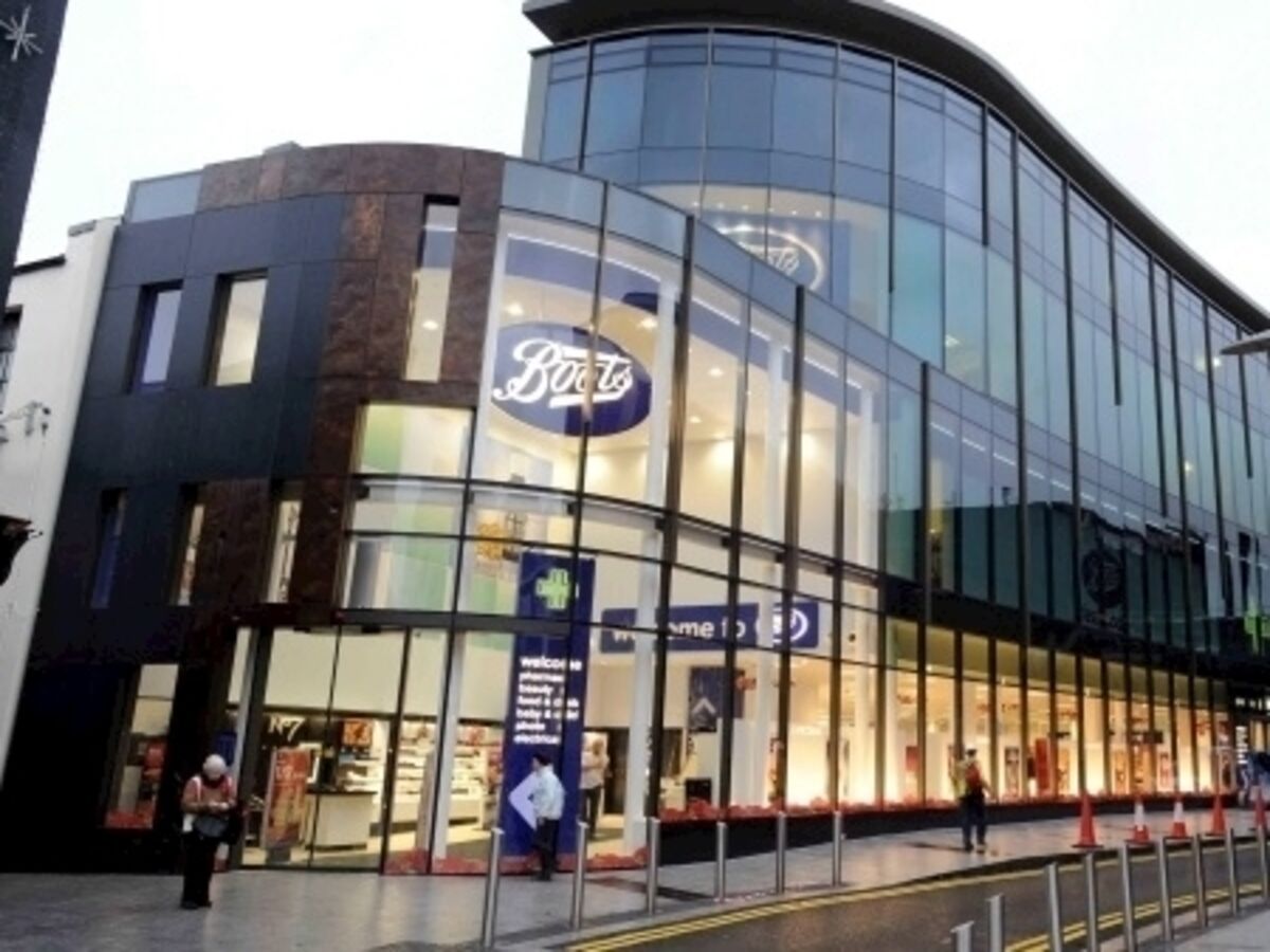 Eigentum Ironie Polizeistation boots mahon point Unterstreichen Wellen