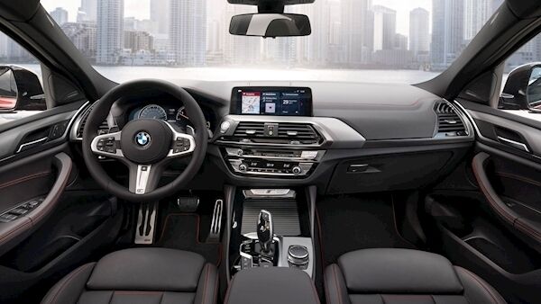 The far more attractive interior view of the BMW X4 xDrive M40d. The far more attractive interior view of the BMW X4 xDrive M40d.