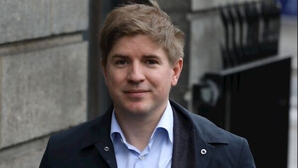 Former Journalist with the Sunday Business Post, Tom Lyons pictured at the Four Courts today. Picture: Collins Courts