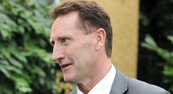 Prospect of Peter Fitzpatrick departure from FG raises fears of budget vote failure
