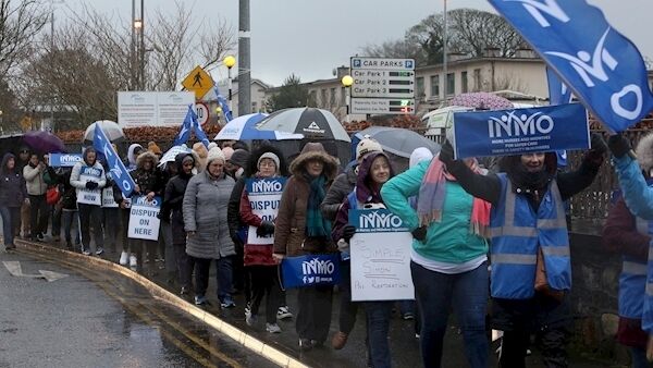 Nurses on the picket line at UCH Galway. Photograph: Hany Marzouk