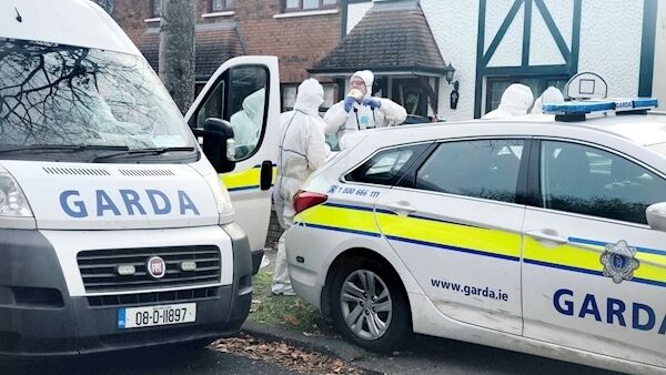 Members of the Garda Technical Bureau at the scene at a house in the Tudor Lawns, Foxrock. Pic: Eamonn Farrell/RollingNews.ie Members of the Garda Technical Bureau at the scene at a house in the Tudor Lawns, Foxrock. Pic: Eamonn Farrell/RollingNews.ie
