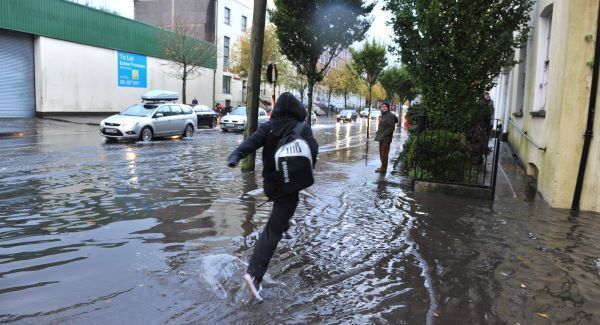 Spot flooding warning for Cork tomorrow as severe winds forecast