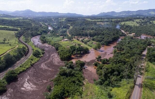Flooding triggered by the dam collapse (Bruno Correia/Nitro via AP) Flooding triggered by the dam collapse (Bruno Correia/Nitro via AP)